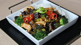 Lilek 7x jinak: Připravíte z něj falešný tatarák i řízky a skvěle dochutí taky polévku nebo těstoviny