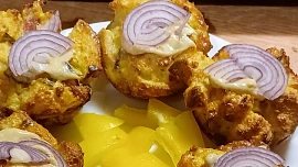 Hitem internetu je netradiční chleba ve vajíčku upečený jako muffin! Jednoduchý postup zvládne každý