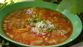 Toskánská chlebová polévka ribollita: Znáte tohle původní jídlo chudých a víte, proč se vaří dvakrát?