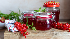 Rybízový džem jen ze dvou ingrediencí: Stačí si rozmyslet, jaký druh rybízu využít, a pak se držet osvědčených rad