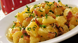 Vídeňské brambory: Jak docílit pevné struktury i krémové chuti a povýšit přílohu na hvězdu talíře