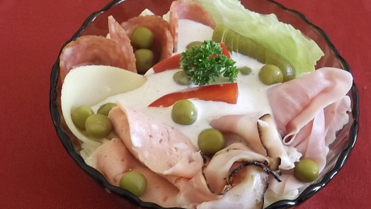 Domácí ruské vejce: Retro lahůdka plná chutí skvěle poslouží jako vydatná svačina, ale i jako součást pohoštění