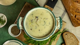 Kulajda podle mé babičky: Nechybí v ní pořádná dávka sušených hub, zakysaná smetana a také voňavý kopr