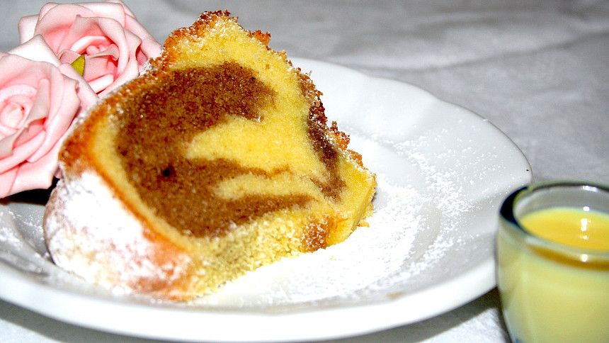 Božská bábovka z vaječňáku: Nadýchaný a vláčný moučník, který navodí a připomene pocit sváteční pohody