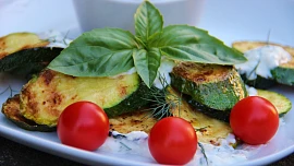 Grilování levou zadní: Jak grilovat cuketu na předkrm, přílohu i jako hlavní chod. Na co si dát pozor