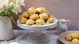 Koláčky od tety z Moravy: Nadýchané kynuté koláčky plné másla a tvarohu vydrží vláčné pár dní