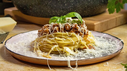 Kolik špaget odměřit na jednu porci? Pomůže PET lahev i známé gesto, které používají Italové