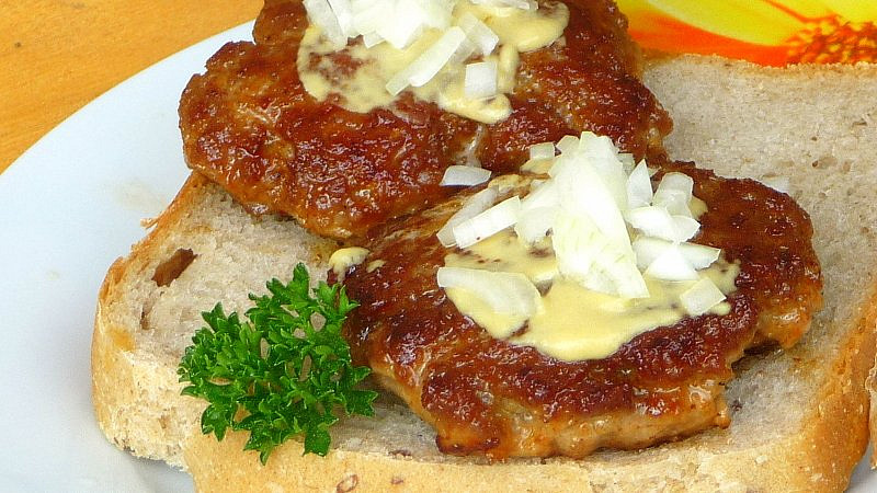 Legendární vepřenky: Vepřové karbanátky v retro provedení. Dokonalou šťavnatost zajistí správný postup