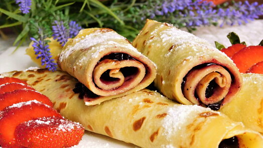 Anglické palačinky jsou vláčné, chutnají božsky a díky máslu se téměř nepřipalují, snadný recept zvládne každý