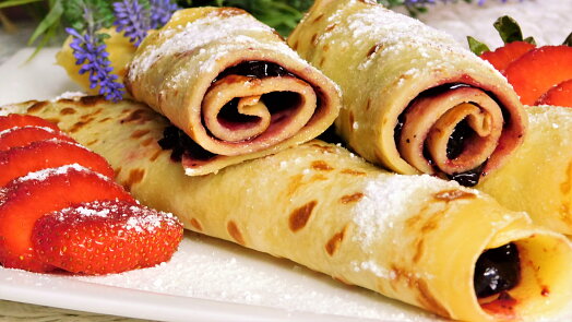 Anglické palačinky jsou vláčné, chutnají božsky a díky máslu se téměř nepřipalují, snadný recept zvládne každý
