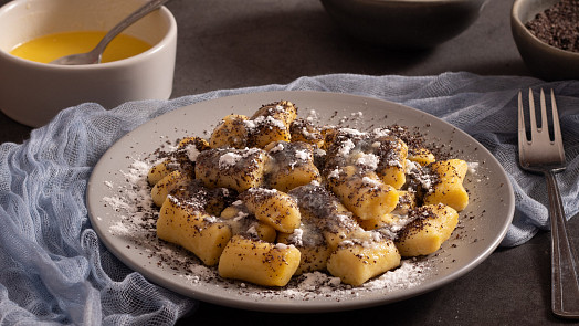 Návrat do dětství: Bramborové šulánky voní máslem a mákem. Příprava je snadná, ale je třeba dodržet přesný postup