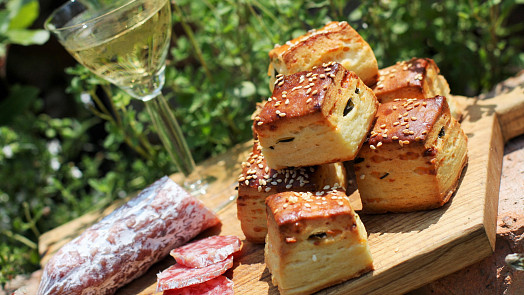 Škvarkové pagáče jsou pro masopust jako stvořené: Křupavé, křehké a neodolatelně voňavé