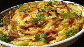 Co se zbylými bramborami: Můžeme je zapéct na různé způsoby, s nivou nebo jiným sýrem chutnají skvěle