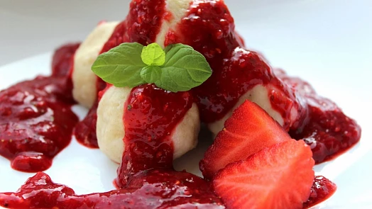 Jahodové pyré: Voňavá a sladká dobrota se hodí do pohárů i jako základ zmrzliny či marmelády, stačí na ni jen dvě ingredience