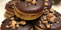 Cukroví z cukrovinek: Margotková kolečka nebo ořechy s krémem z Mila oplatek jsou hit!