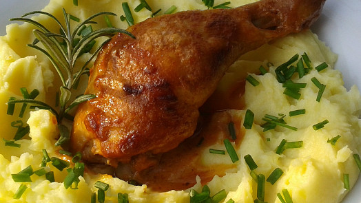 Kuře pečené v podmáslí: Jednoduchý fígl, díky kterému maso získá luxusně šťavnatou podobu. Budete ho milovat