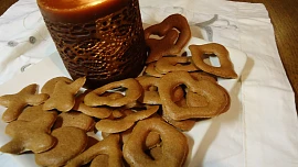 Pasiáns - netradiční kávové cukroví z bílků podle Sandtnerky: Karetní hru si s ním nezahrajete, chutná ale úžasně