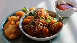 5 netradičních večeří z květáku: Vyzkoušíte krémovou polévku, květákovou koprovku nebo falešný vlašák?