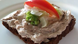 Nejlepší rybičková pomazánka jako od babičky: Sardinky v hlavní roli a chuť, která nikdy nezklame