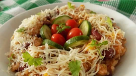 Hrnečku, vař! 5 receptů, které zvládnete jen s hrnkem a mikrovlnkou