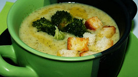 Fantastická brokolicová polévka s čedarem. Jak ji uvařit, aby chutnala božsky?