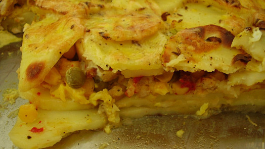 Zapečené brambory s kuřecím masem: Takhle budou krásně propečené a šťavnaté