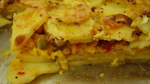 Zapečené brambory s kuřecím masem: Takhle budou krásně propečené a šťavnaté