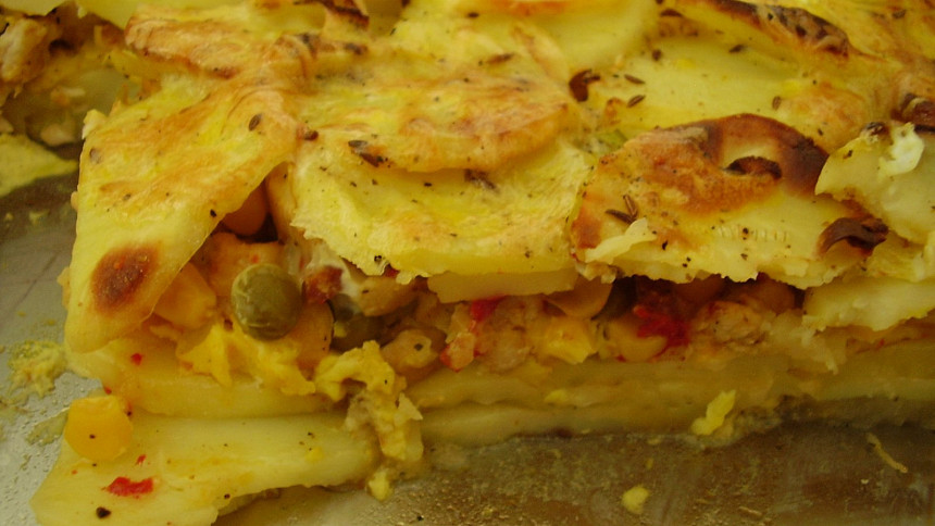 Zapečené brambory s kuřecím masem: Takhle budou krásně propečené a šťavnaté