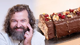 Biskupský chlebíček podle receptu Josefa Maršálka: Vláčný díky máslu a nadýchaný sněhem z bílků chutná dokonale!