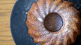 První republika s Kristinou: Upečte si vyhlášenou bábovku podle 100 let starého receptu