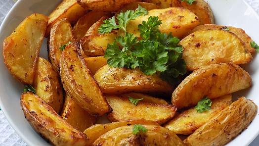 Jak na dokonalé americké brambory? Díky správnému postupu budou zlatavé a křupavé na povrchu a uvnitř krásně měkké