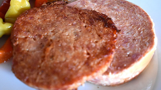 Co zmizelo z našich talířů: Pamatujete na lunč? Dělaly nám ho naše maminky a milovali jsme ho