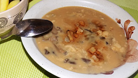 Co naše babičky uměly: Mačanka z Východních Karpat. Vyzkoušejte skvělou postní polévku z láku z kysaného zelí