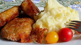 Holandský řízek je klasika. Co ale zkusit ten loštický? Milovníci olomouckých tvarůžků z něj budou nadšeni