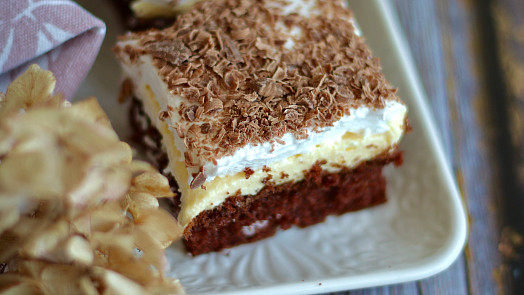 Řezy obližprst krok za krokem: Pozor na teplotní šok i správně vyšlehaný sníh. Sražený krém lze zachránit