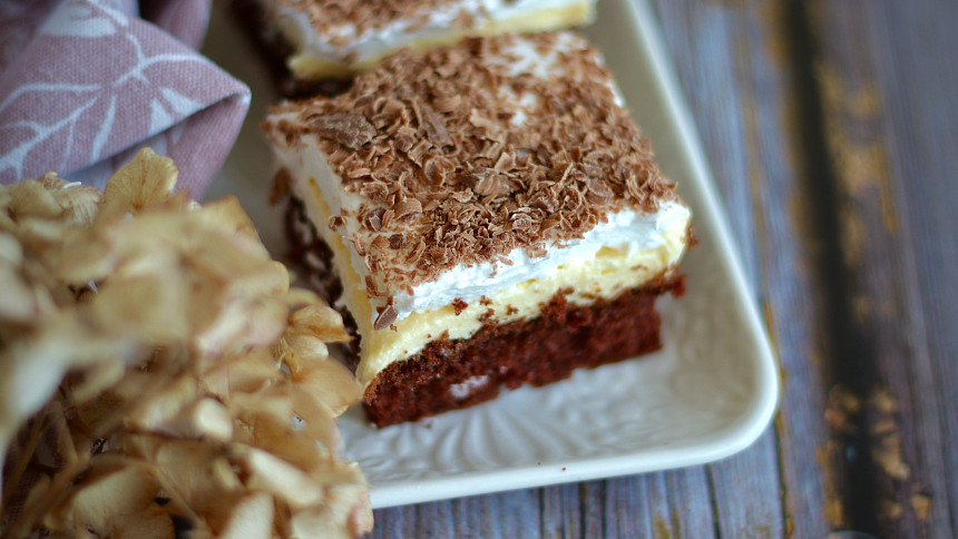 Řezy obližprst krok za krokem: Pozor na teplotní šok i správně vyšlehaný sníh. Sražený krém lze zachránit