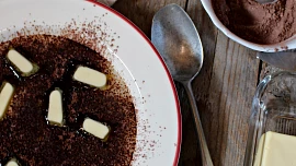 10 skromných jídel: Jak na nejlepší halušky, česnečku i krupicovou kaši