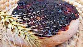 Skromná kuchyně: Placky podplamenice sloužily jako výslužka čeledínům. Takhle snadno je uděláte dnes