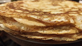 Recept na jemné palačinky, které se nikdy nespálí? Přidejte jednu běžnou surovinu a jednu uberte a je vyhráno!