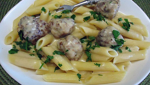 Rychlá večeře k hokeji: Švédské kuličky z horkovzdušné fritézy nebudete chtít přestat jíst