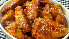 Nejlepší jídlo do ruky ke sledování hokeje: Marinovaná kuřecí křidýlka jsou hned hotová a nikdy se nepřejí