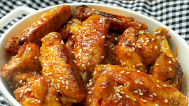 Nejlepší jídlo do ruky ke sledování hokeje: Marinovaná kuřecí křidýlka jsou hned hotová a nikdy se nepřejí