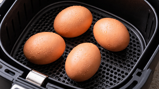 Vejce nemusíte vařit ve vodě, použijte horkovzdušnou fritézu: Stačí dodržet několik rad a máte hotovo téměř bez práce