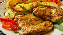 Jak v troubě upéct kuřecí řízky, které zůstanou šťavnaté: Stačí vhodné maso, marináda a správná teplota