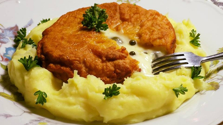 Smažený hermelín s dipem