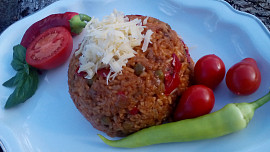 Srbské rizoto vylepší správná rýže. Klasika školních a závodních jídelen se neobejde bez jedné suroviny