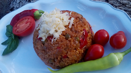 Srbské rizoto vylepší správná rýže. Klasika školních a závodních jídelen se neobejde bez jedné suroviny