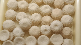 Amatérská pekařka válcuje internet. Její recept na jemné máslové košíčky chce každý, postup je snadný