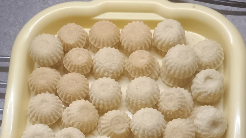 Amatérská pekařka válcuje internet. Její recept na jemné máslové košíčky chce každý, postup je snadný