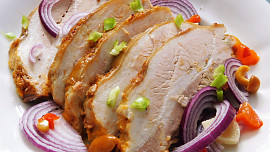 Nejlepší nakládaný bůček krok za krokem: Proč dopřát masu čas a jak dostat chuť až dovnitř